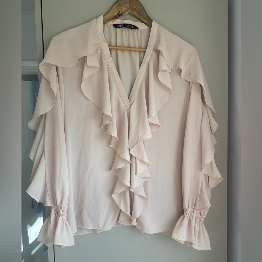 Zara light pale pink ruffle flowy blouse